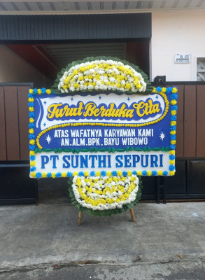 Papan Bunga Duka di Nagrak Utara